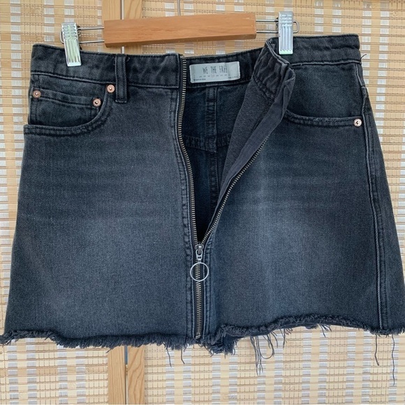 We the Free black denim full zipper up mini skirt, size 27 - Picture 5 of 9